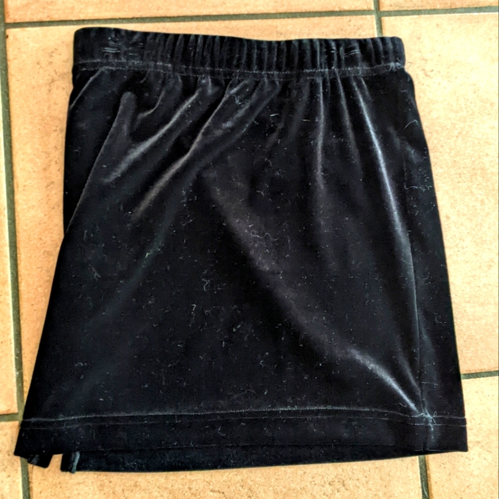 Girls Black Velvet Mini Skirt Size M 5/6